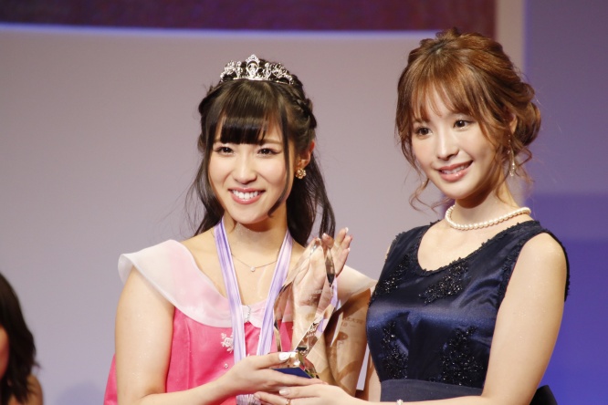 栄川乃亜